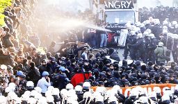 brutale Staatsgewalt gegen Demonstranten